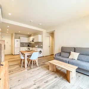 Apartamento 11 Moderno Con Ac En La Plaza, Besalú